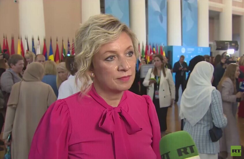 زاخاروفا لـRT: عقوبات واشنطن ضد الصحفيين الروس تستهدف الجمهور الأمريكي أيضا