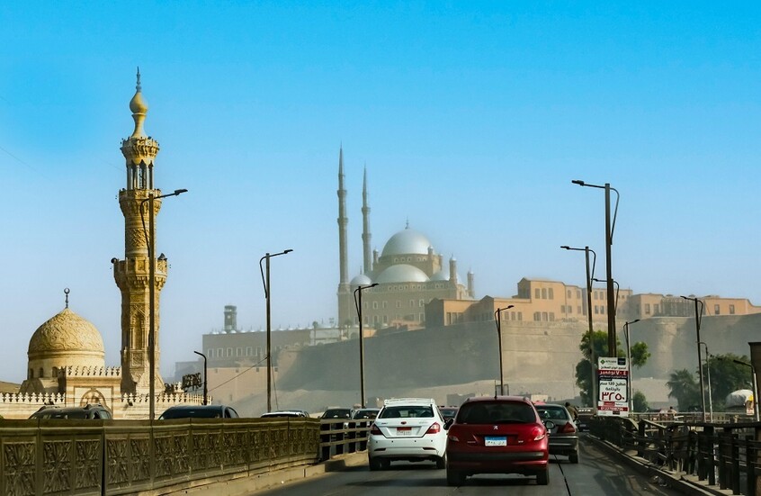مصر.. داعية صوفي "متحرش" يثير ضجة على مواقع التواصل وعلاقاته بالوسط الفني (صور)