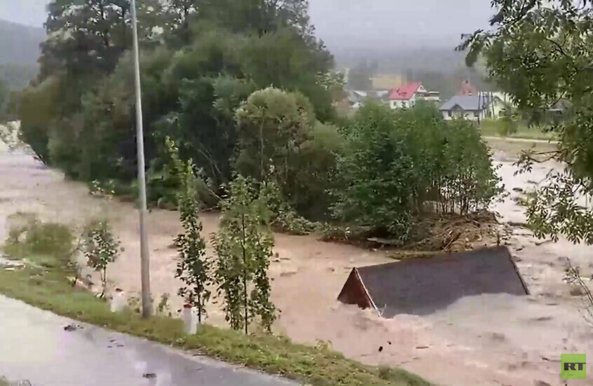 آثار فيضانات شديدة استمرت أيام في أوروبا