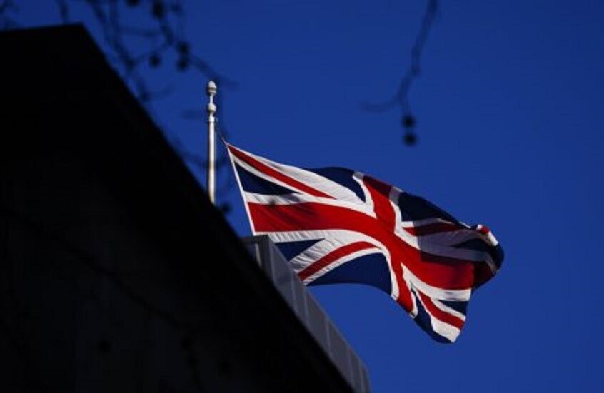 "التلغراف": بريطانيا تكثف استعداداتها لإجلاء رعاياها من لبنان