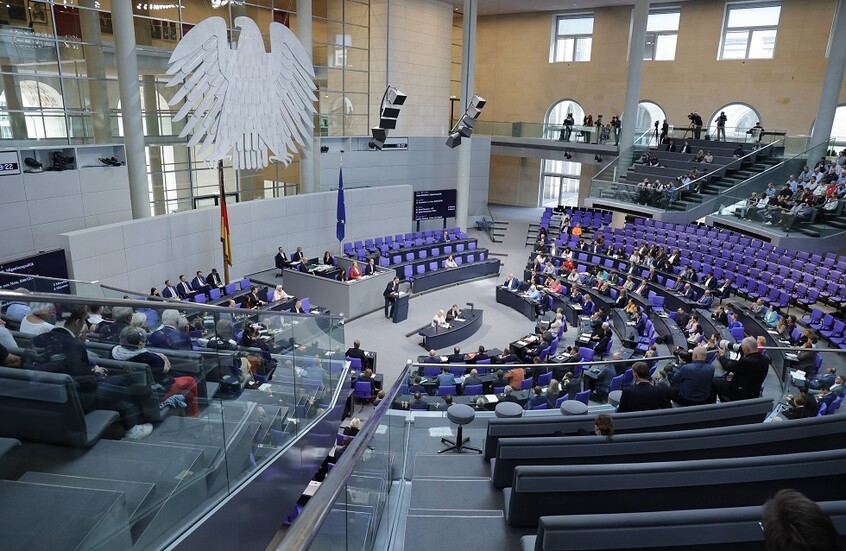 نواب ألمان يطالبون حكومة بلادهم  بتقديم توضيحات حول هجوم قوات كييف على كورسك