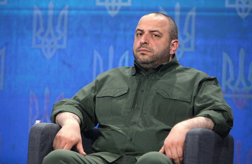 وزير الدفاع الأوكراني: نطلع الشركاء الغربيين دائما على خططنا العسكرية