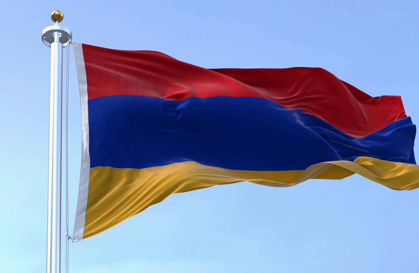 أرمينيا تعتزم تطوير التعاون الدفاعي مع فرنسا