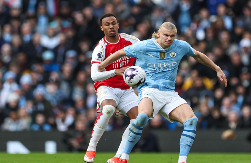 التشكيلة الأساسية لقمة مانشستر سيتي ضد أرسنال