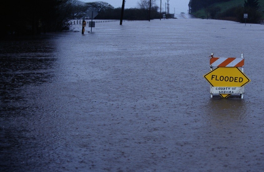 اليابان.. 6 قتلى جراء استمرار فيضانات غير مسبوقة نتيجة الأمطار الغزيرة