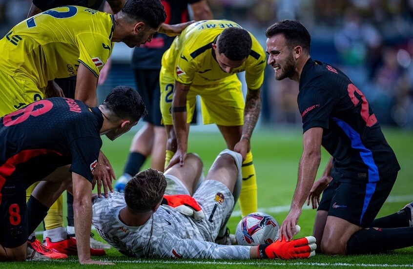 رسميا.. برشلونة يعلن نجاح عملية جراحية للاعب تير شتيغن.. فما مدة غيابه؟