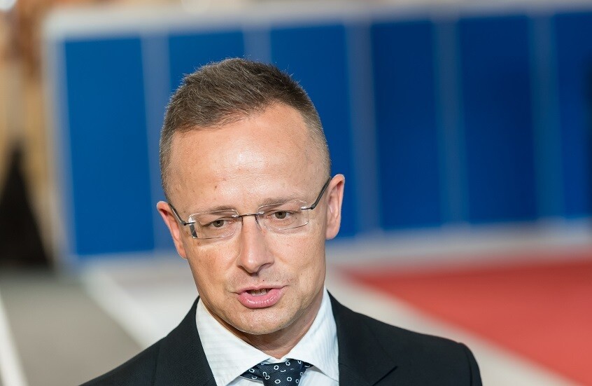 وزير الخارجية الهنغاري ينتقد سياسة الاتحاد الأوروبي والولايات المتحدة