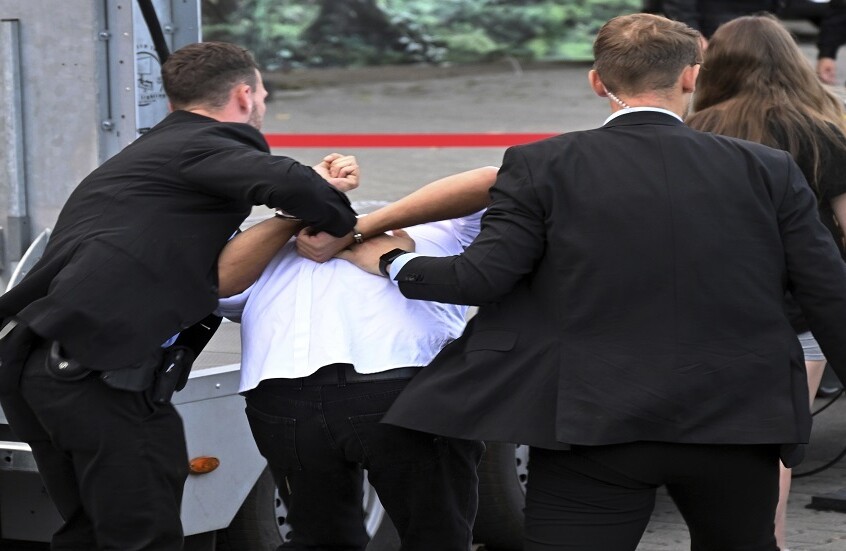 ألمانيا.. الشرطة تعتزم زيادة عدد الحراس الشخصيين للساسة البارزين مع اقتراب موعد الانتخابات