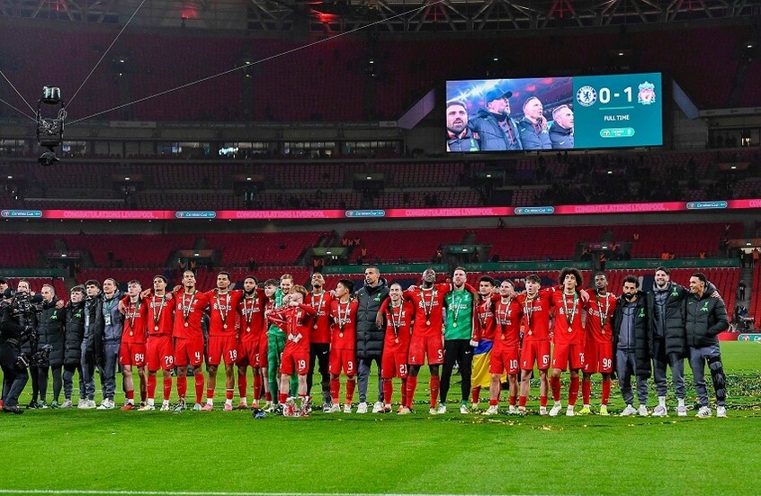 ليفربول يبدأ حملة الدفاع عن لقب كأس الرابطة.. القنوات الناقلة