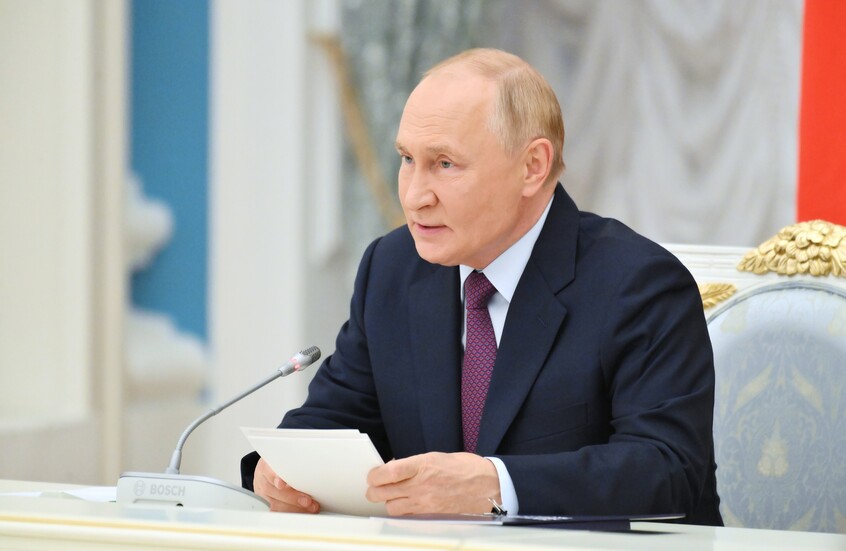 بوتين يشير إلى نمو صادرات روسيا غير المرتبطة بالطاقة والخامات