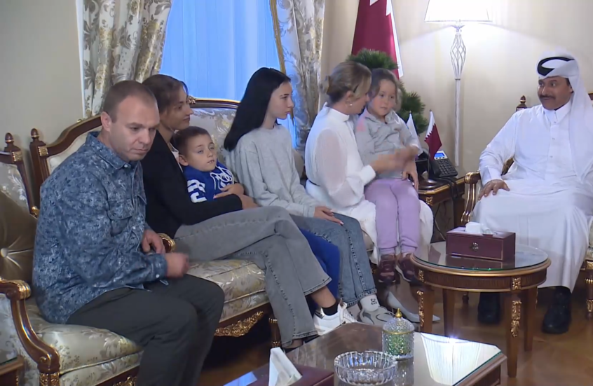 بوساطة قطرية.. لم شمل 4 أطفال كانوا في أوكرانيا مع عائلاتهم في روسيا
