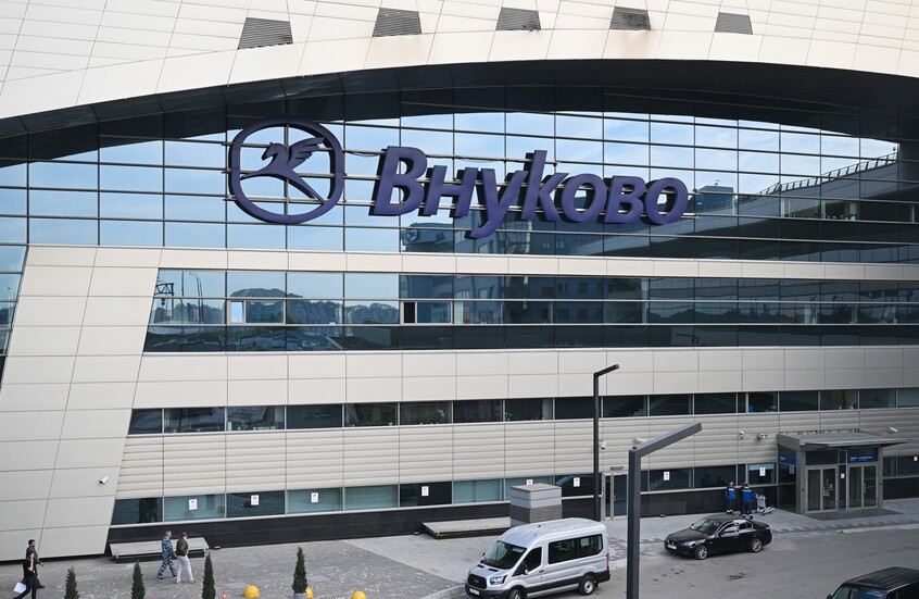 تعطل مؤقت في حركة الطيران بمطار "فنوكوفو" في موسكو