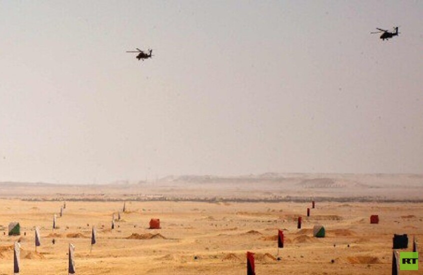 الجيش المصري ينفذ مناورة بالذخيرة الحية في سيناء