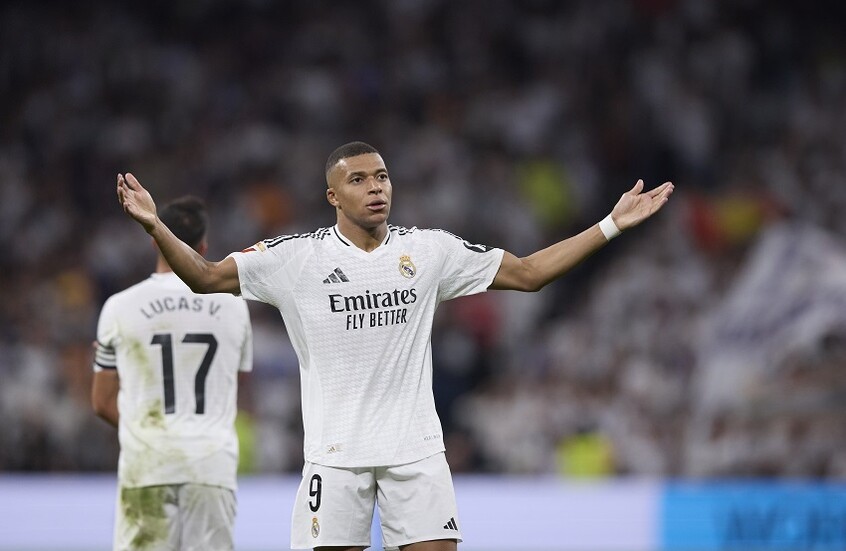 مفاجأة.. ريال مدريد يمنع مبابي من حضور "الديربي" ضد أتلتيكو بسبب "سوابق" فينيسيوس