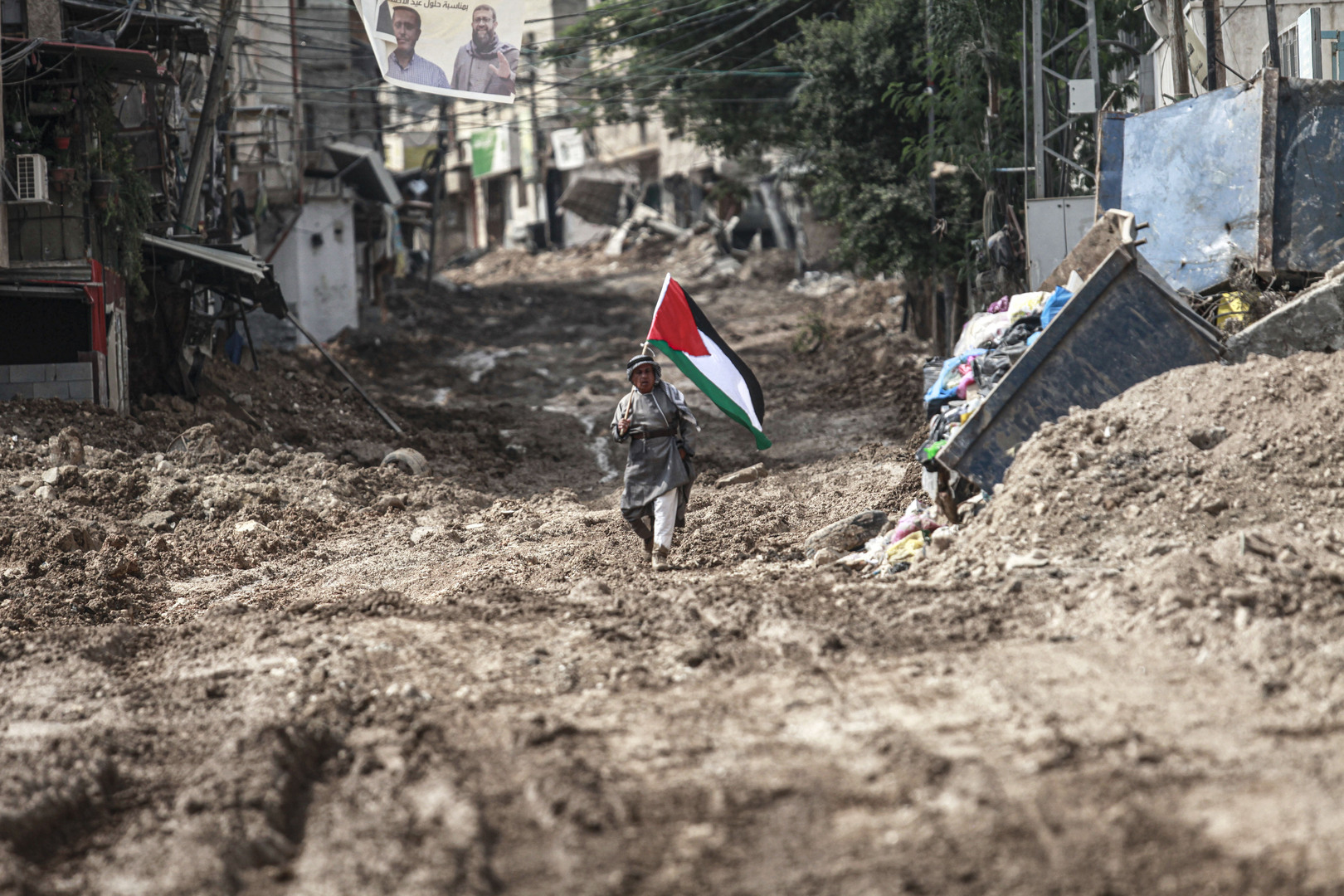 مزيد من القتلى برصاص الجيش.. طولكرم ومخيمها ساحة حرب بين مقاتلين فلسطينيين والقوات الإسرائيلية