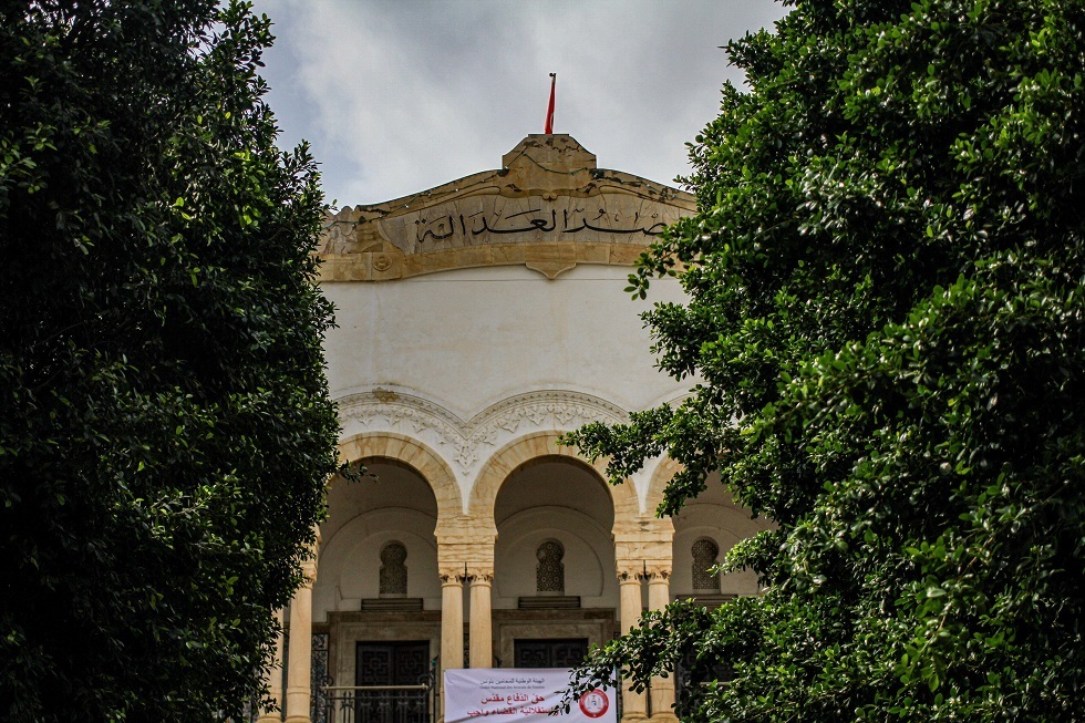 تونس.. بطاقات إيداع بالسجن في حق أكثر من 30 شابا من دول جنوب الصحراء