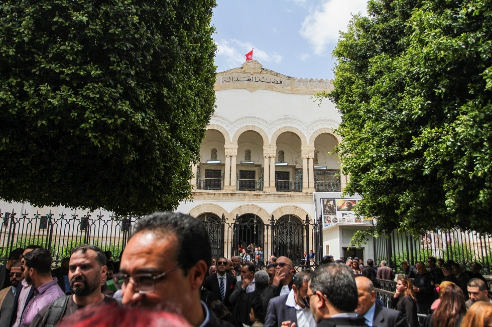 تونس.. رفض الإفراج عن وزير ونائب سابقين