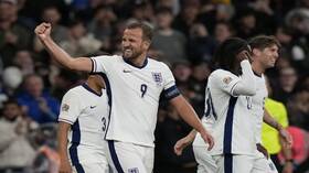 100 مباراة.. الأمير هاري يقود "الأسود الثلاثة" للفوز على فنلندا (فيديو)