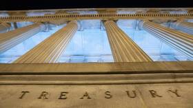 واشنطن تفرض عقوبات على أفراد وشركات وسفن بتهمة التعامل مع سوريا و"حزب الله"