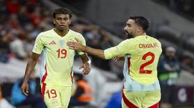 "الفتاة المغربية فاطمة".. سر وصول لامين جمال إلى برشلونة وتألقه (فيديو)