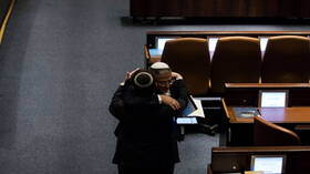 "أنت غير طبيعي وبخيل".. مشادة كلامية بين بن غفير وسموتريش حول السجون