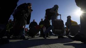 لاستدراجهم للتعبئة.. كييف ووارسو تتفقان على إيقاف الإعانات للاجئين الأوكرانيين في أوروبا