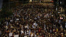 بروفيسور يهودي يتوقع نشوب حرب أهلية في إسرائيل (فيديو)