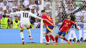 اعتراف رسمي بالخطأ!.. لقطة "يد كوكوريلا" المثيرة للجدل تدفع "يويفا" لتغييرات جريئة