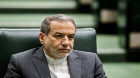 عراقجي: إيران "لن تقف مكتوفة الأيدي" إذا شنت إسرائيل حربا واسعة النطاق في لبنان