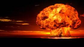 خبير أمريكي يحذر "الناتو" من نيّة روسيا تعديل شروط استخدامها السلاح النووي