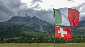 التغير المناخي يجبر سويسرا وإيطاليا على إعادة ترسيم جزء من الحدود بينهما