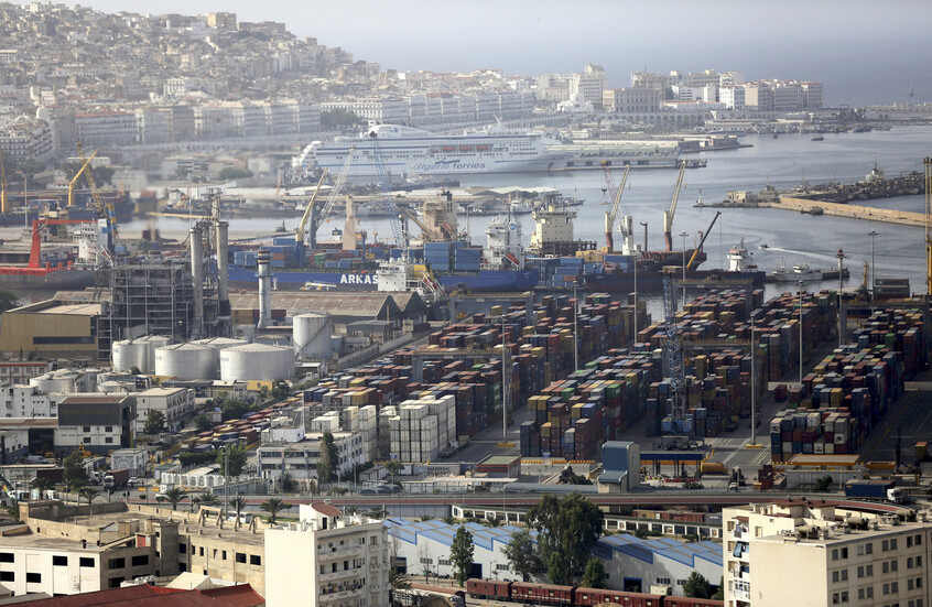 الجزائر تعيد تشغيل منشأة حيوية