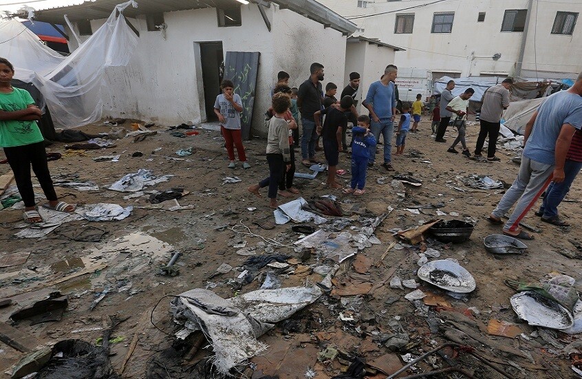 معظمهم في دير البلح وخان يونس.. قتلى وجرحى بغارات إسرائيلية على غزة منذ ساعات الفجر