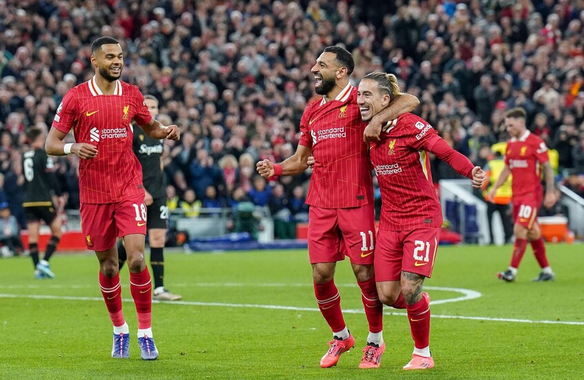 محمد صلاح في انتظار رقم تاريخي جديد أمام كريستال بالاس