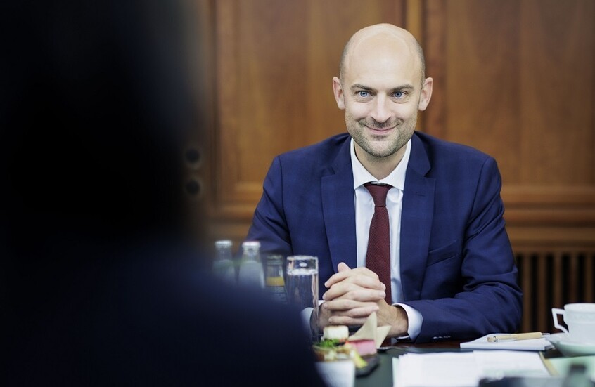 وزير الخارجية الفرنسي من القدس: القوة وحدها لا يمكن أن تضمن أمن إسرائيل