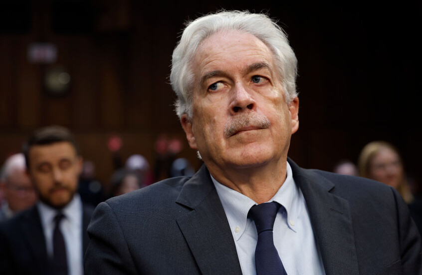 بيرنز: إيران قد تحتاج إلى أسبوع واحد لإنتاج قنبلة نووية واحدة والمخاطر تتصاعد