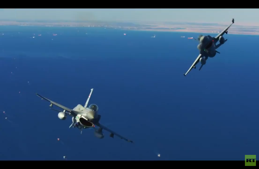 "جيش وشعب".. بحضور السيسي الجيش المصري يستعرض عتاده وقوته العسكرية (فيديو)