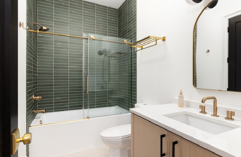 أدوات في الحمام تزخر بفيروسات خفية!