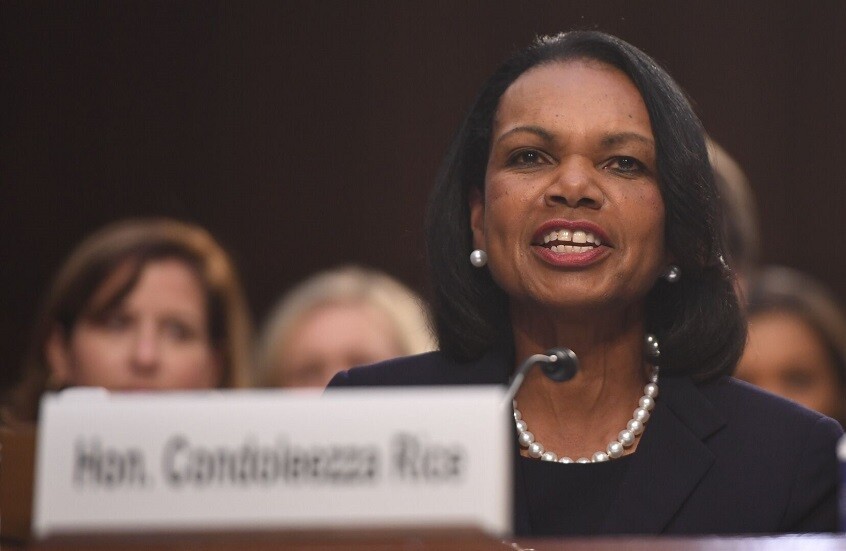 كوندوليزا رايس: تحالف روسي صيني إيراني لإزاحة الولايات المتحدة من مكانتها الدولية