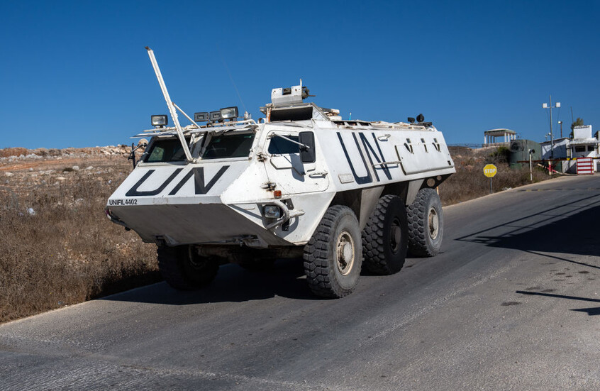 لبنان يدين استهداف إسرائيل قوات "اليونيفل" ويطالب مجلس الأمن بالتحقيق