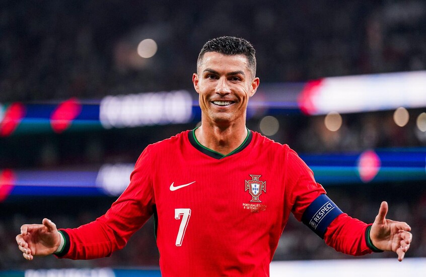 "ظاهرة طريفة".. استقبال جنوني من جماهير بولندا للأسطورة رونالدو "فيديو"