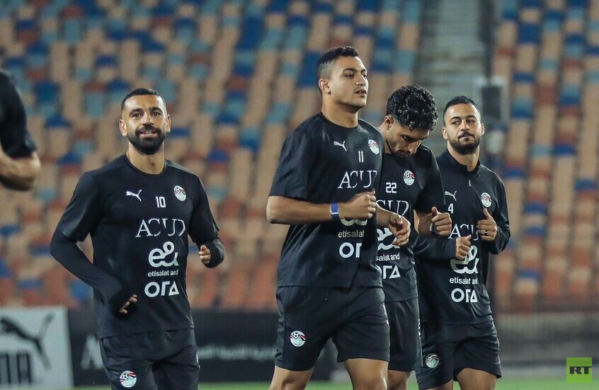 الفرعون المصري صلاح يغادر معسكر منتخب بلاده