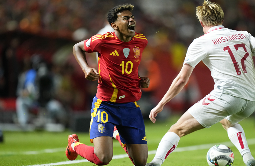 نادي برشلونة يعلن طبيعة إصابة لامين جمال قبل مباراتيه ضد بايرن وريال مدريد