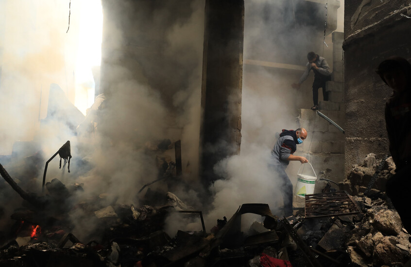 المكتب الإعلامي الحكومي بغزة: 28 قتيلا بالقصف الإسرائيلي الذي استهدف مدرسة شمال القطاع (فيديو)