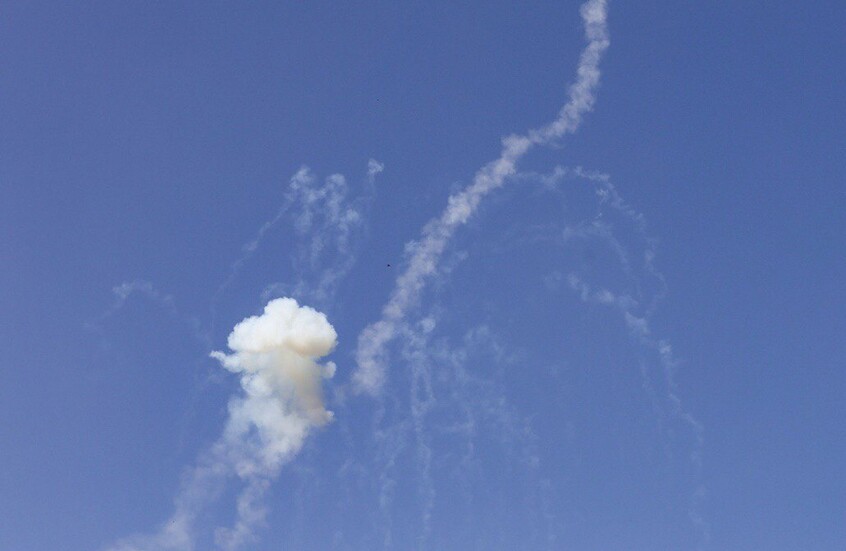 الجيش الإسرائيلي: رصد إطلاق 15 صاروخا من لبنان باتجاه إسرائيل