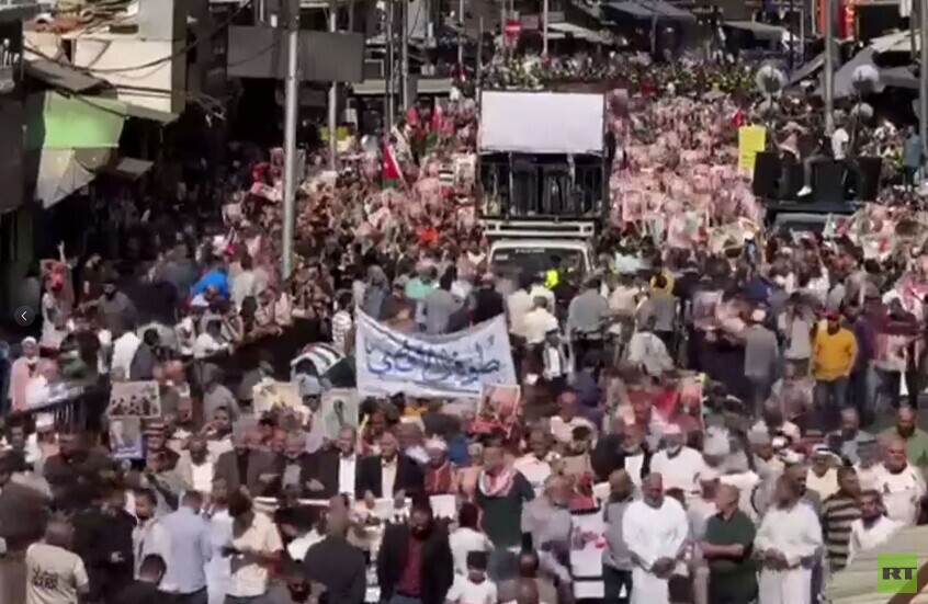 "يا سنوار، بايعناك"