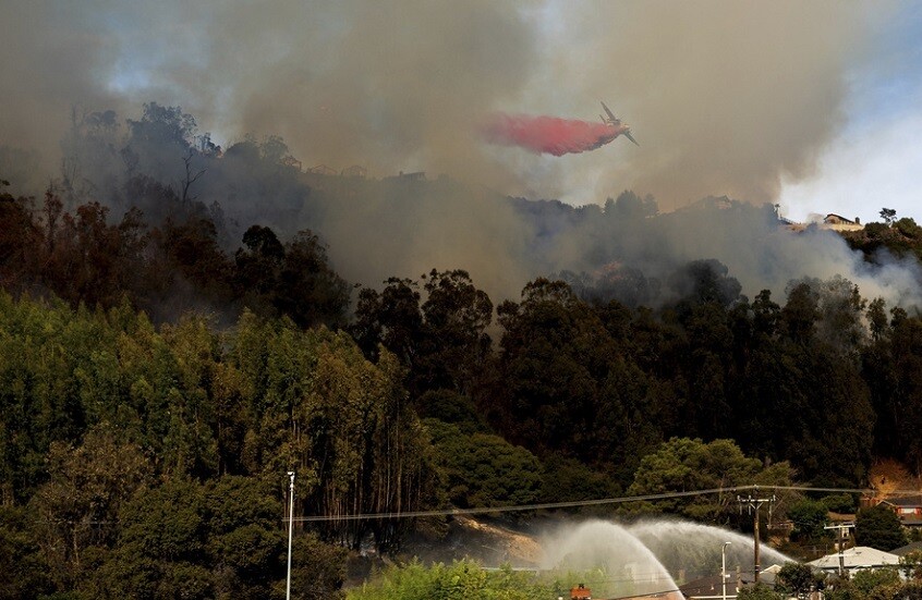 السلطات الأمريكية تأمر المئات بإخلاء منازلهم بسبب حريق غابات في كاليفورنيا