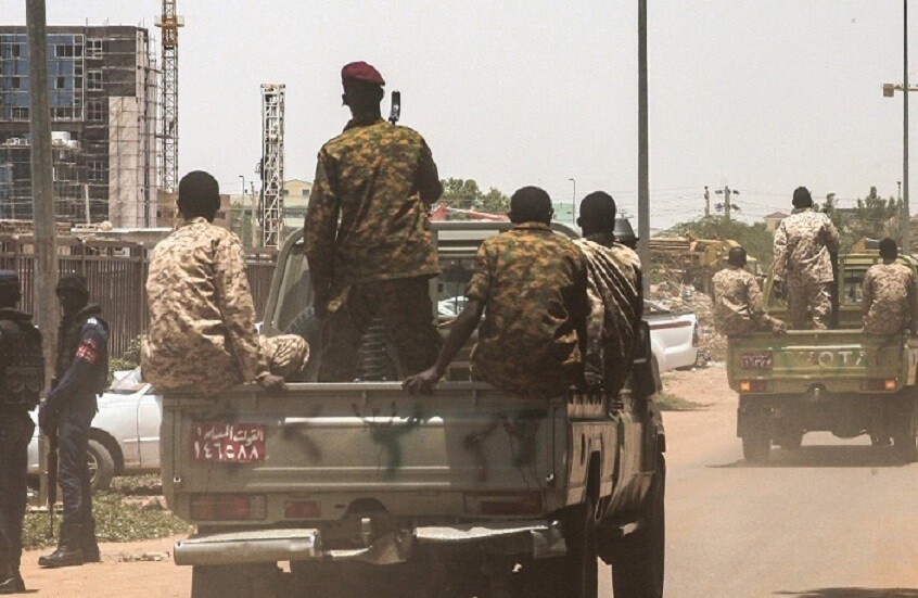 الجيش السوداني يعلن انشقاق قائد كبير في 