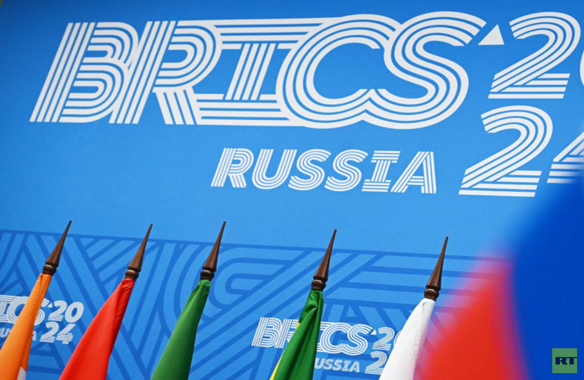 ماجد بن عبد العزيز التركي: دول "بريكس" تسعى إلى تحقيق تنمية مستدامة بعيدا عن الضغوط والهيمنة