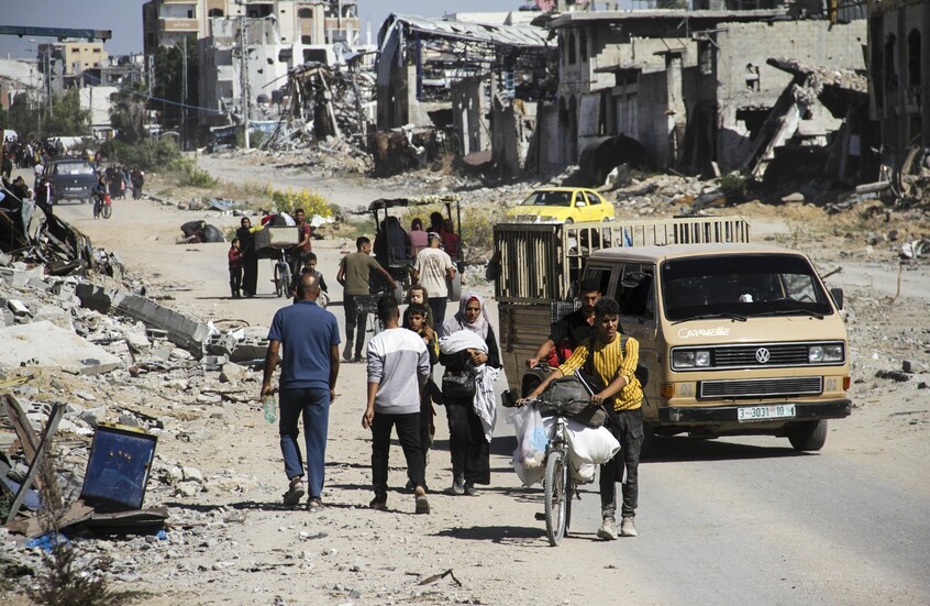 مراسلنا: مقتل 6 موظفين من بلدية غزة بقصف إسرائيلي شرق حي التفاح